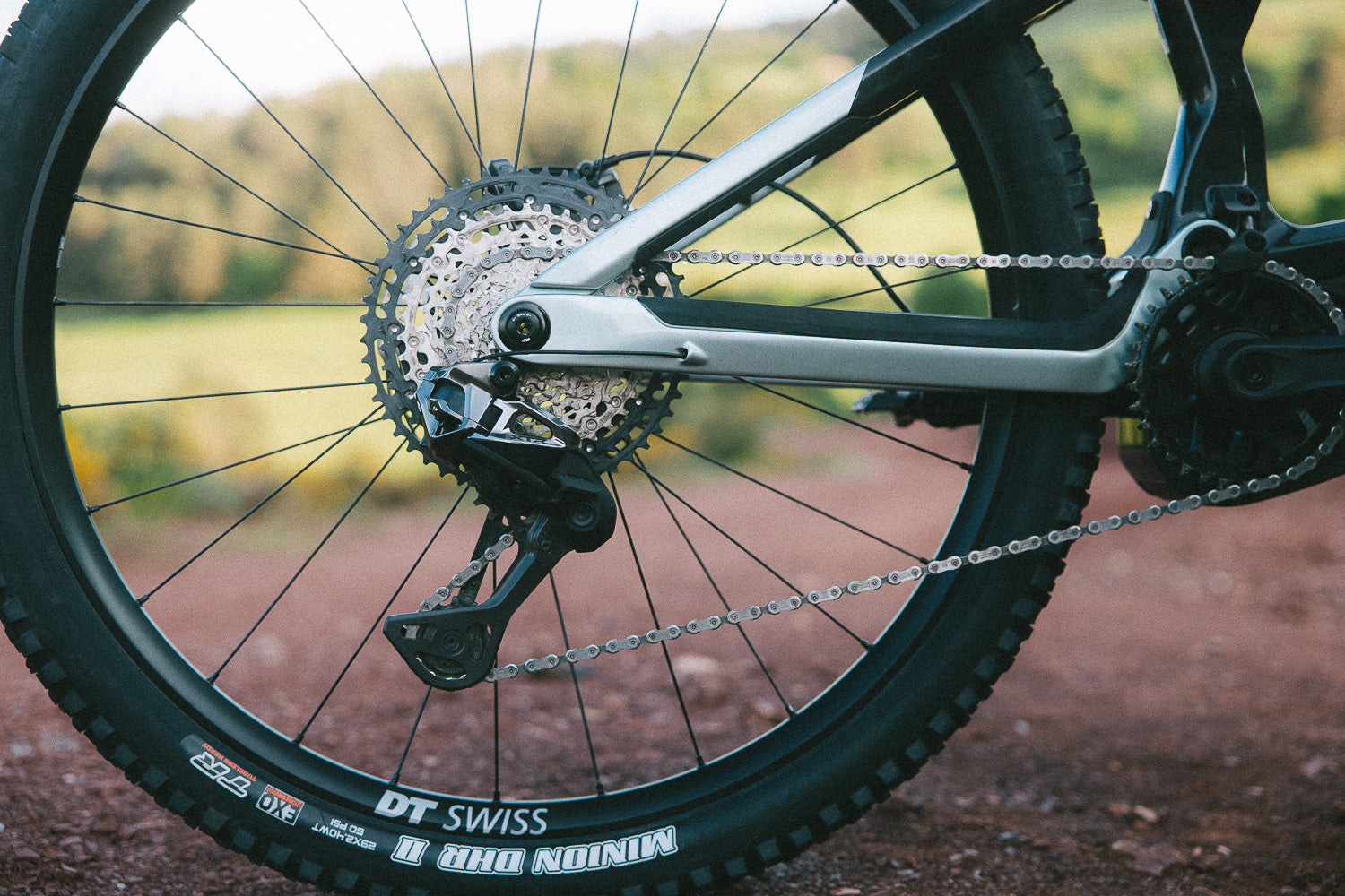 BH iLYNX+ NX VTT électrique : autonomie 800 Wh, moteur Bosch CX 100 Nm, géométrie agile, versions Trail 140 ou Enduro 160