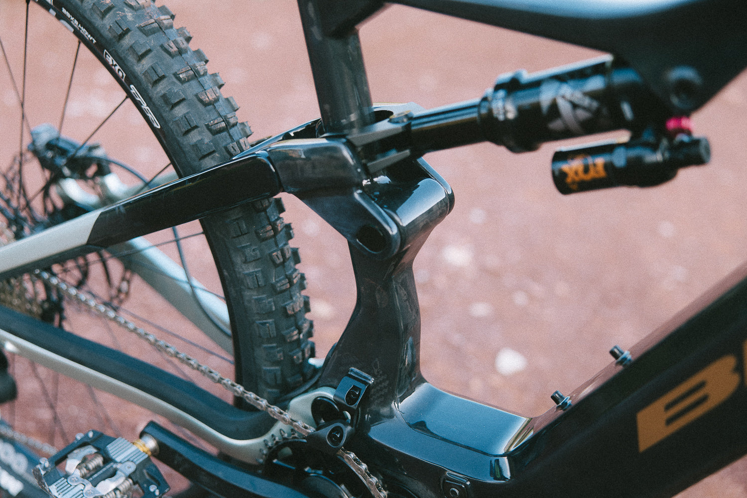 Présentation BH iLYNX+ NX, VTT électrique puissant et agile : Bosch CX 100 Nm, batterie 800 Wh, Kiox 400C, Trail/Enduro