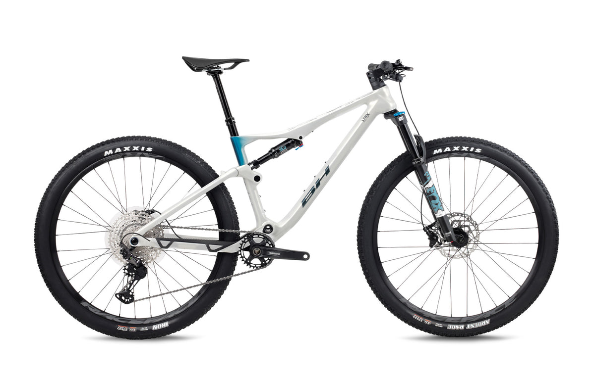 VTT cross-country BH LYNX RACE 6.0, coloris blanc et cobalt