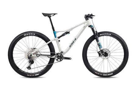 VTT cross-country BH LYNX RACE 6.0, coloris blanc et cobalt