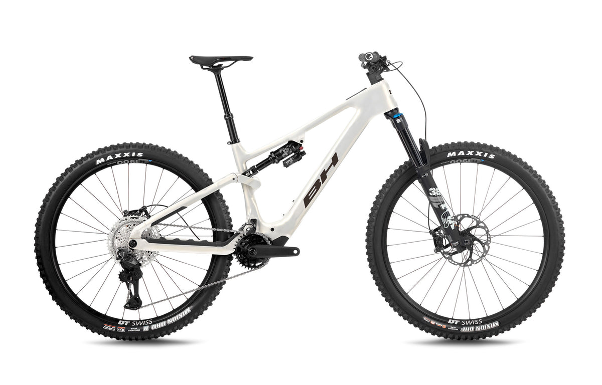 VTT électrique trail BH iLYNX+ DL TRAIL CARBON 8.7, coloris blanc et anthracite
