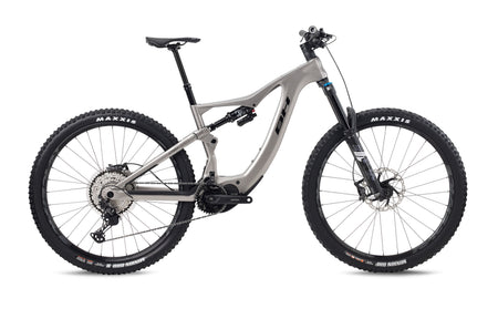 VTT électrique enduro BH iLYNX+ ENDURO 9.8, coloris gris clair et carbone