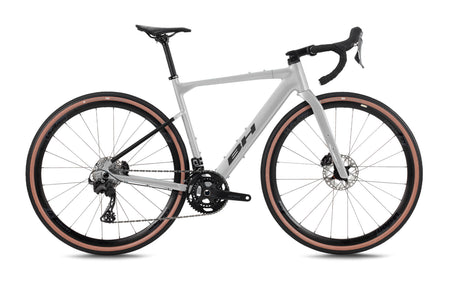 Vélo gravel BH GRAVELX 1.8, coloris gris clair, anthracite et cuivre